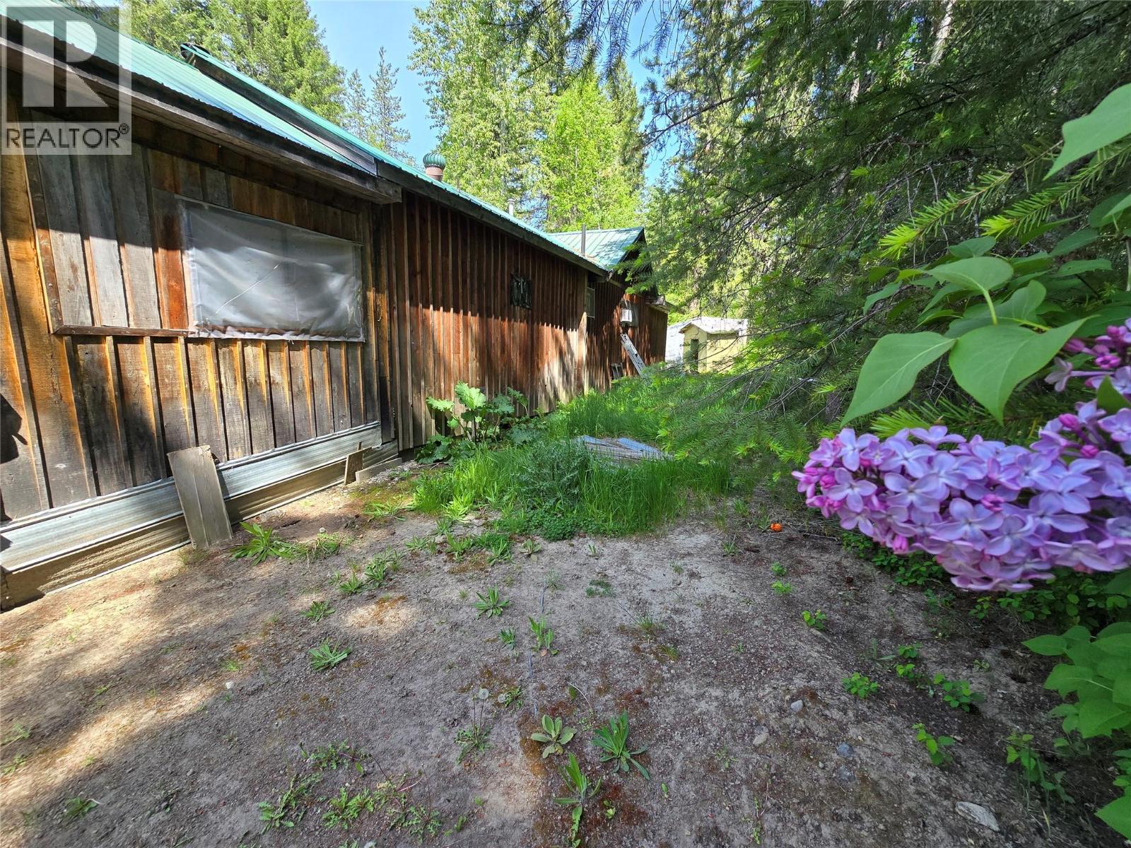 404 HAYWOOD ROAD - 18