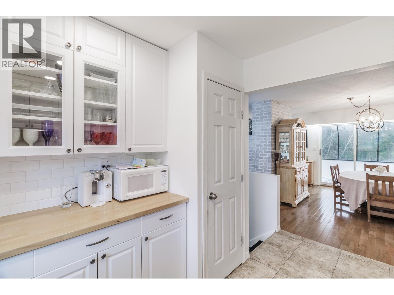 4715 PARKER COURT - 12