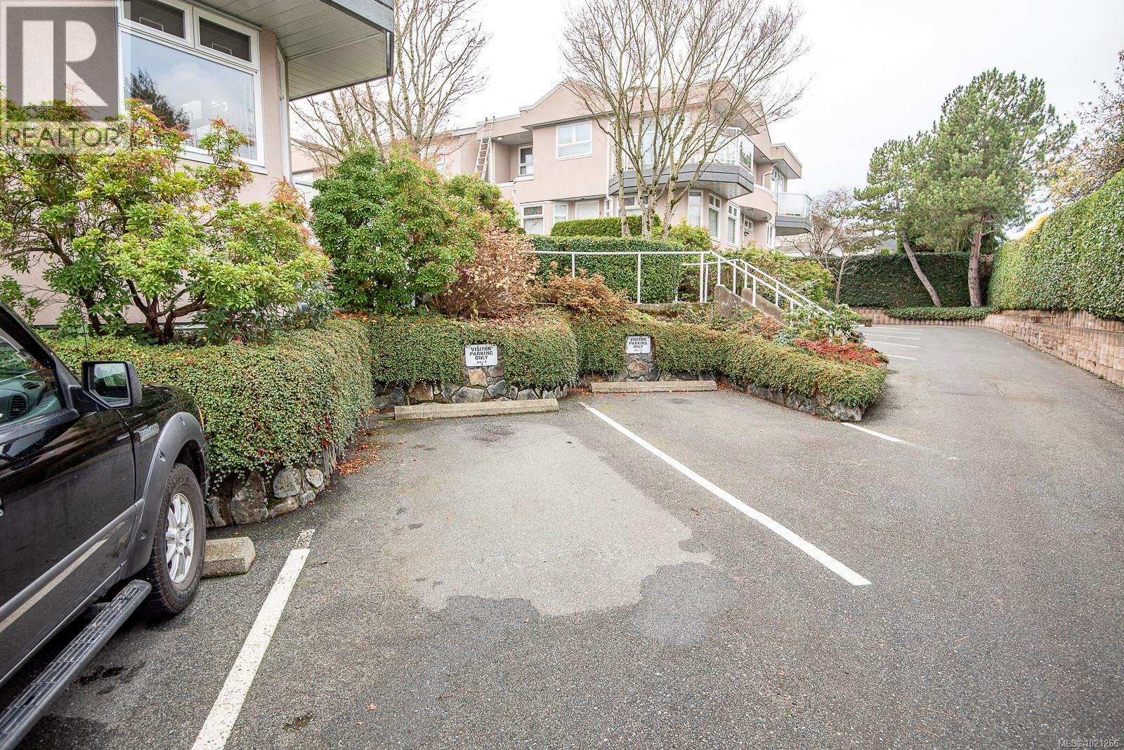 7 478 Culduthel Road, Saanich