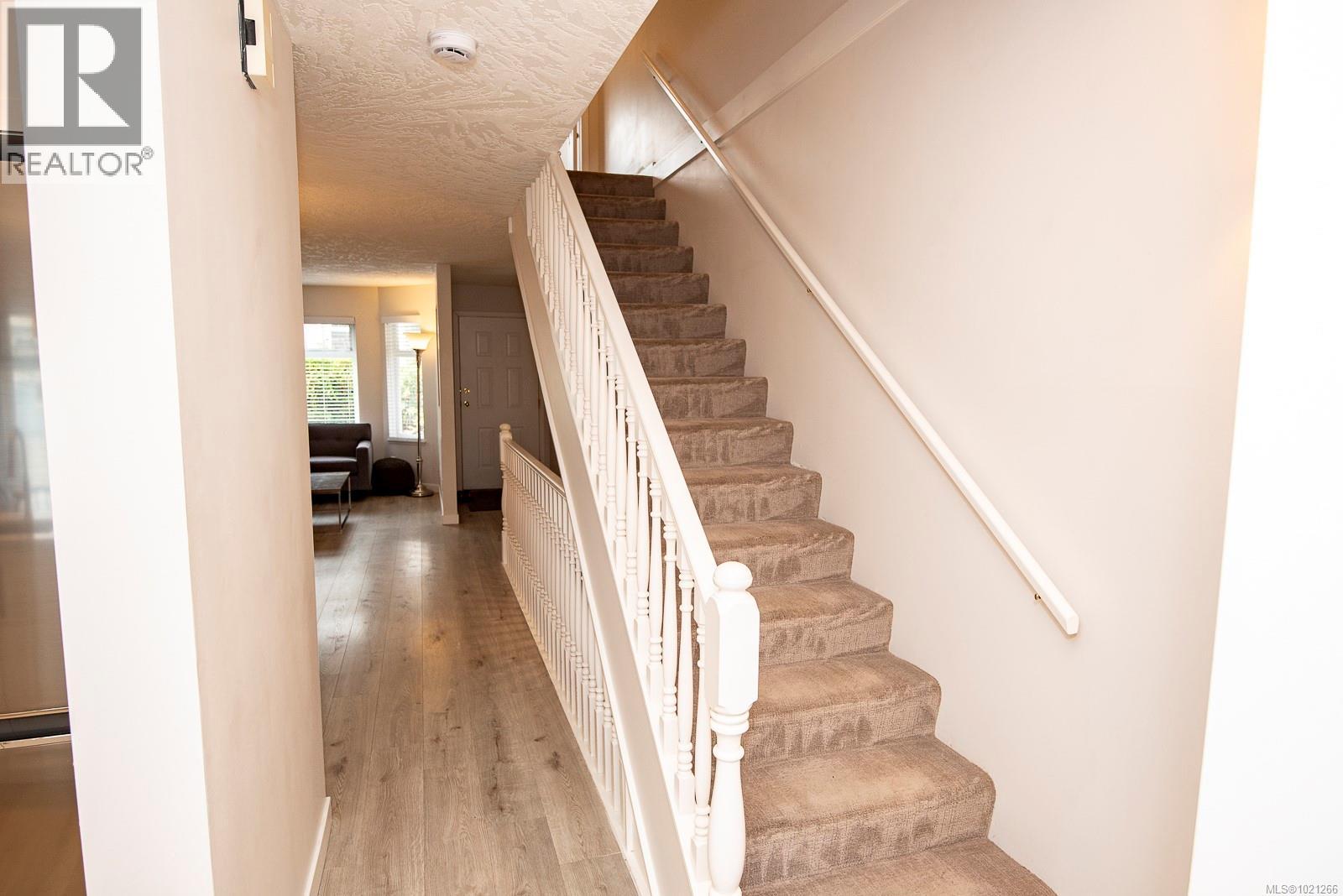 7 478 Culduthel Road, Saanich