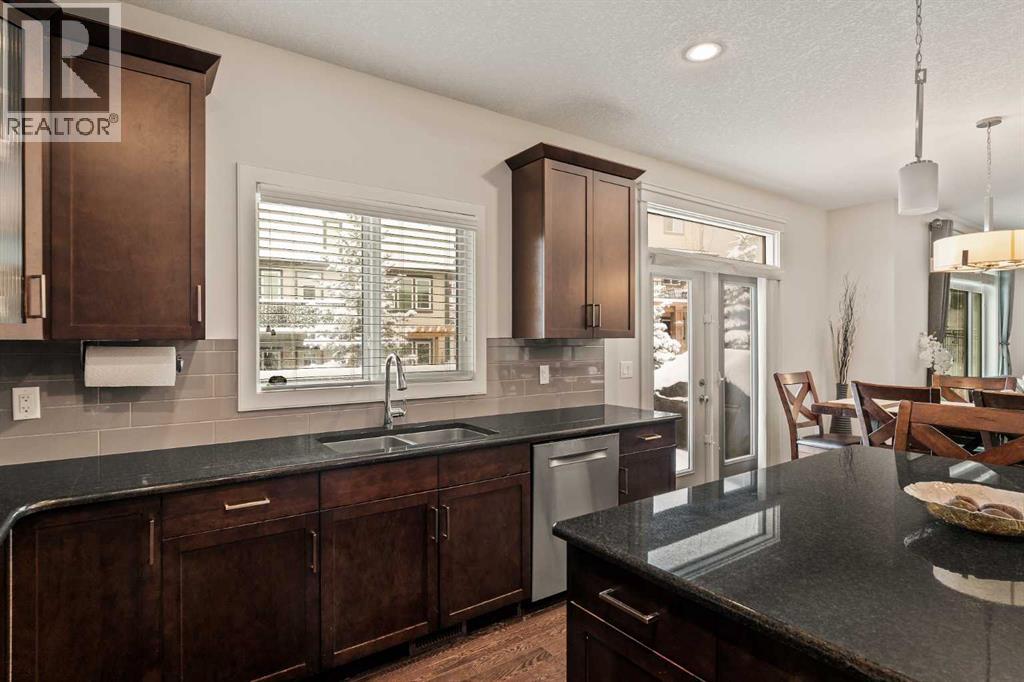 Single Family House for Sale in  Crestridge Mews SW Crestmont Calgary 