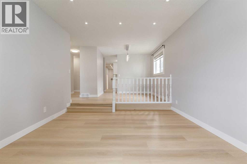 Single Family House Bungalow for Sale in  Hawkhill Way NW Hawkwood Calgary 