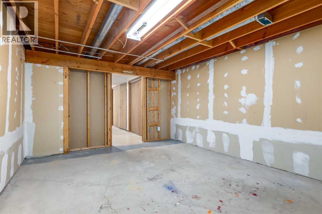 Single Family House Bungalow for Sale in  Hawkhill Way NW Hawkwood Calgary 