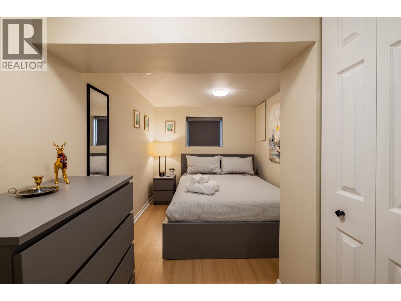 4343 11TH AVENUE, Vancouver