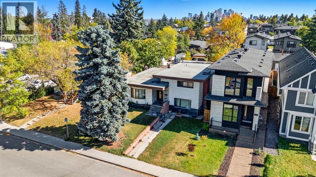 Single Family House 4 Level for Sale in   Street SW Shaganappi Calgary 