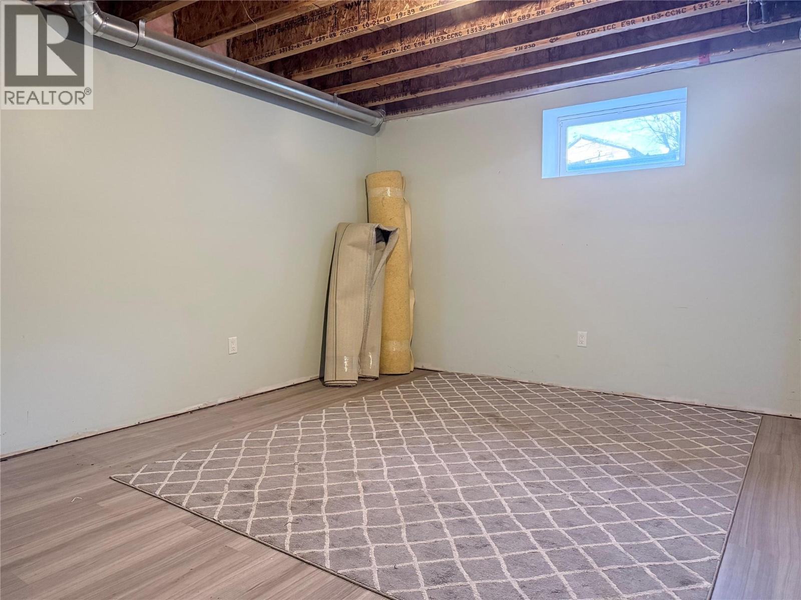 917 4A Street S - 32