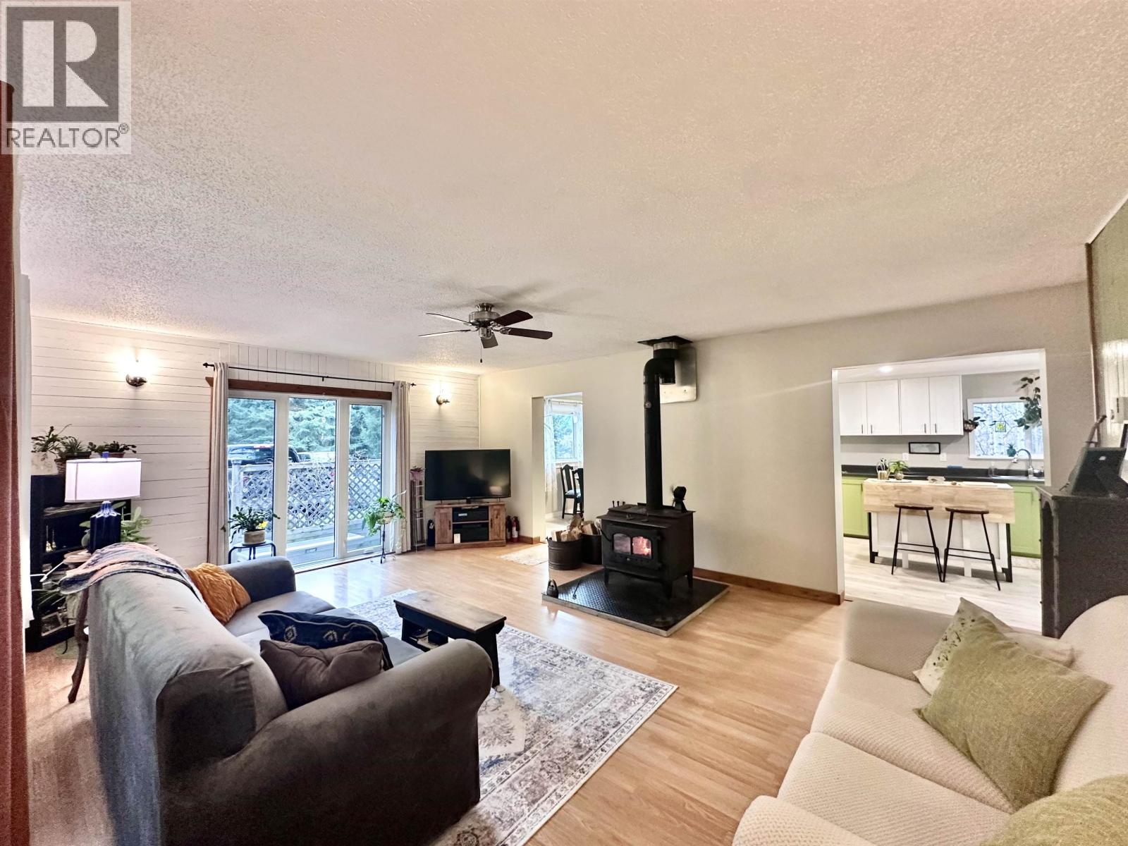 310 MOUNTAIN VIEW ROAD, McBride