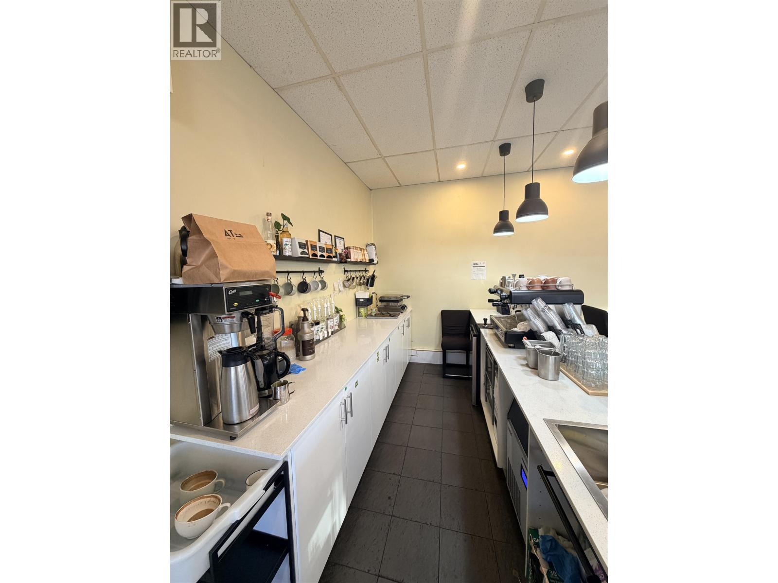 Business in Vancouver - Image 10