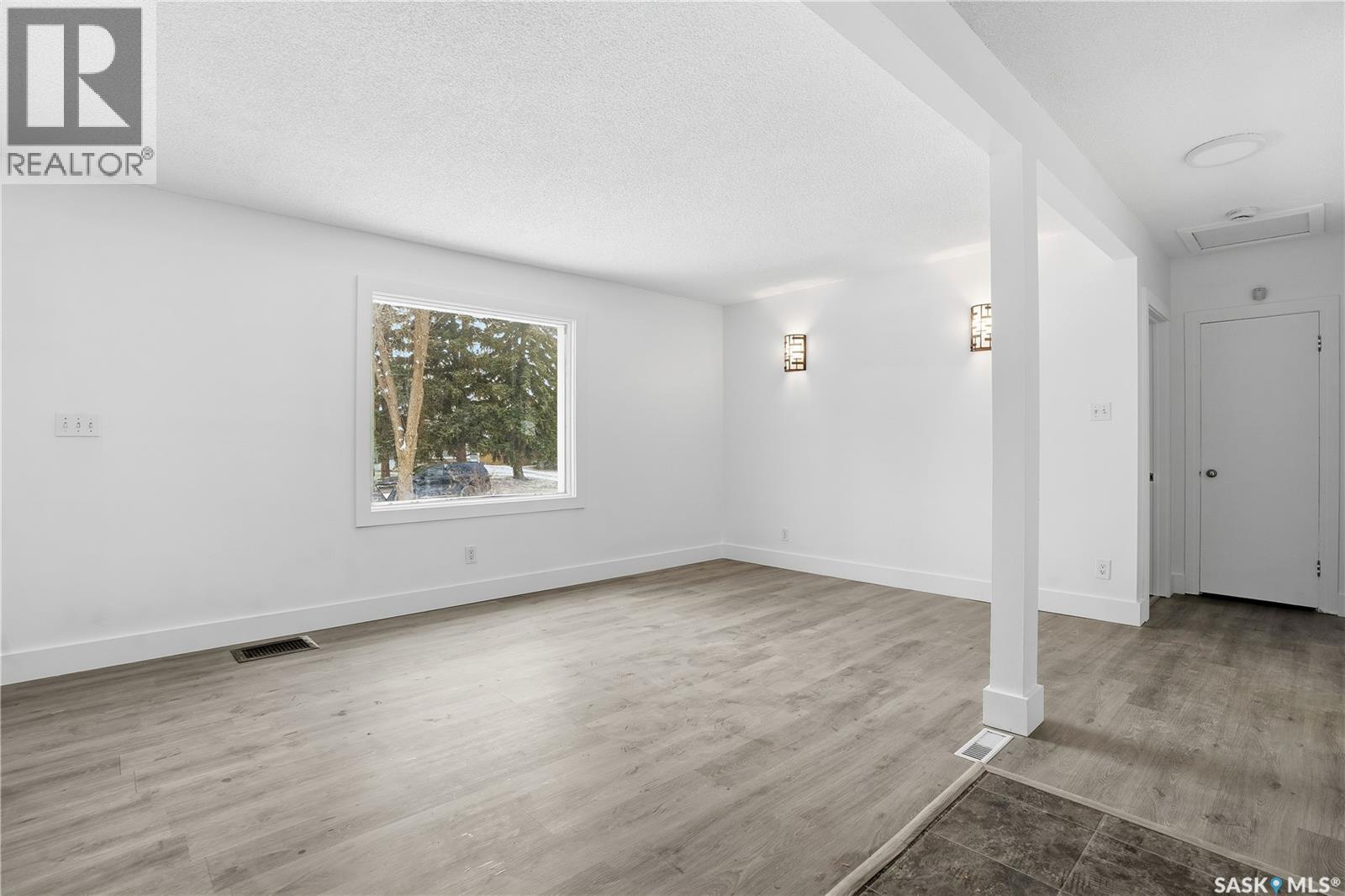 Single Family House Bungalow for Sale in  Royal STREET Regina 