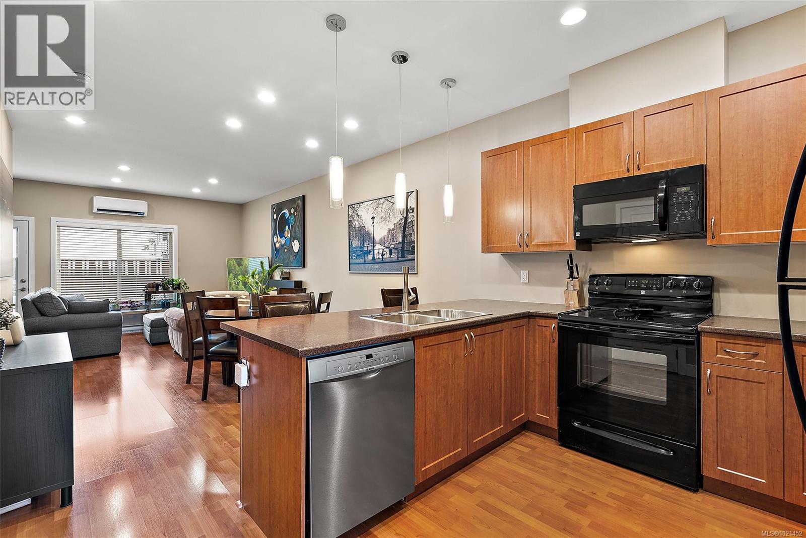 6 1893 Prosser Road, Central Saanich