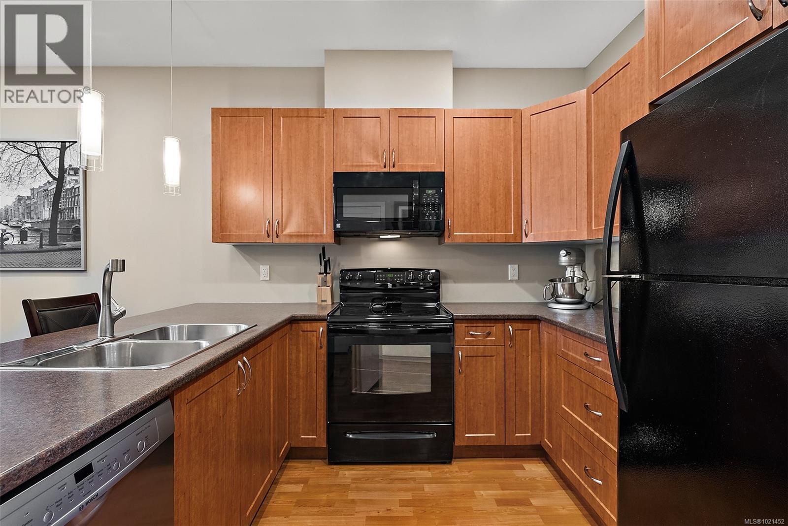 6 1893 Prosser Road, Central Saanich