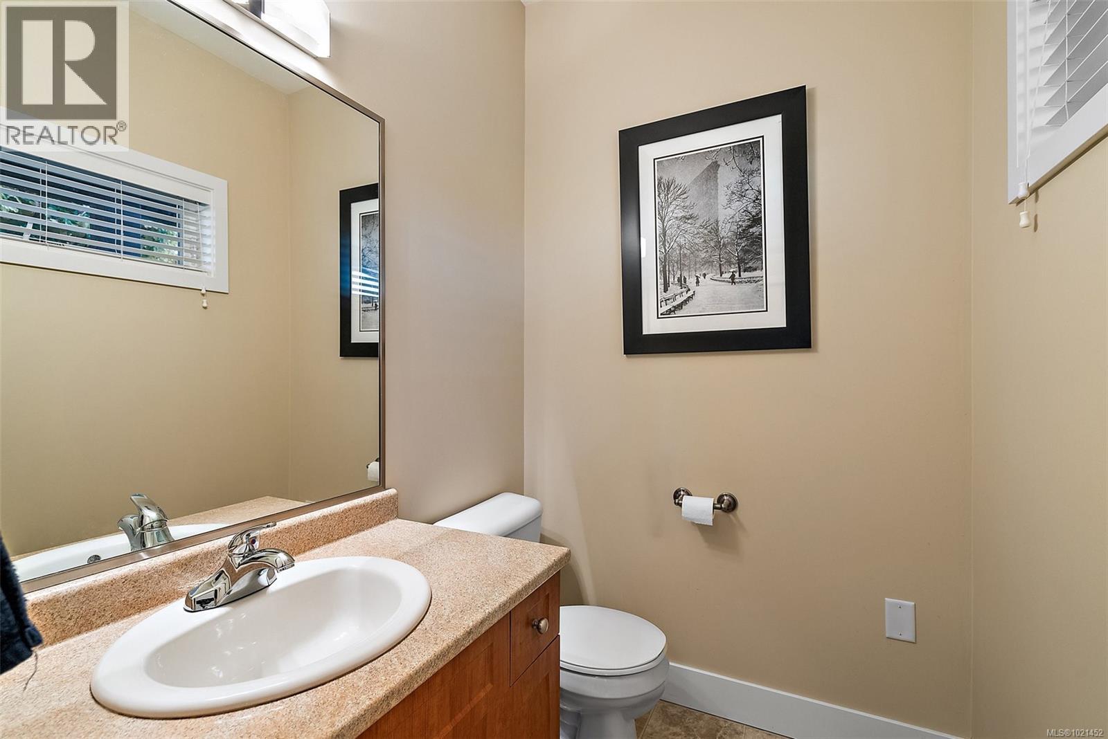 6 1893 Prosser Road, Central Saanich