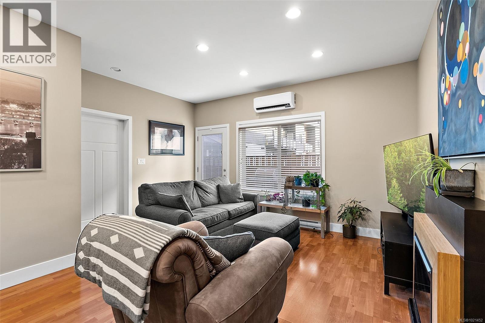 6 1893 Prosser Road, Central Saanich