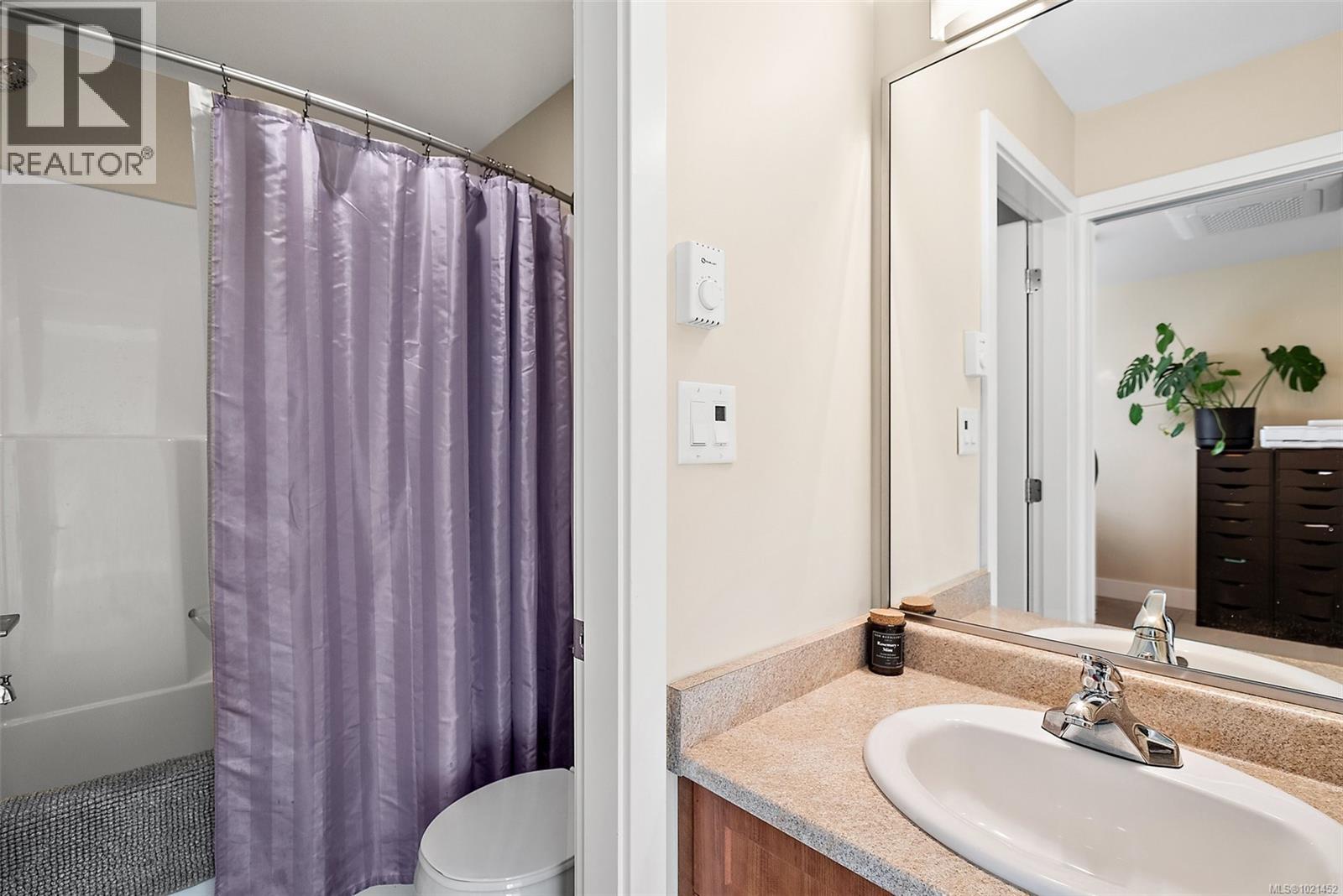 6 1893 Prosser Road, Central Saanich