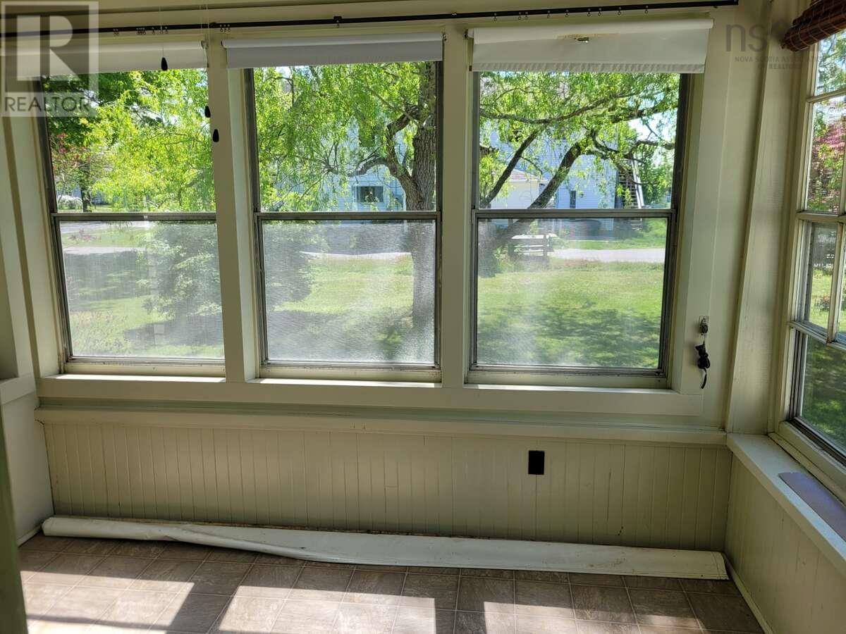 Property 21 of 45 of 2515 Highway 1