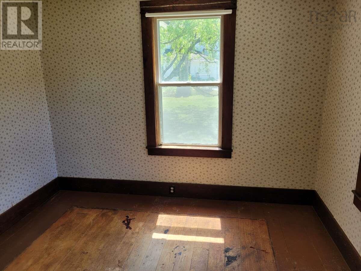 Property 8 of 45 of 2515 Highway 1