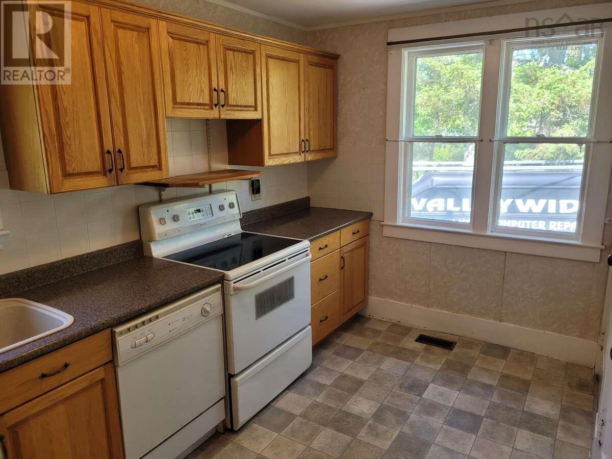 Property 22 of 45 of 2515 Highway 1