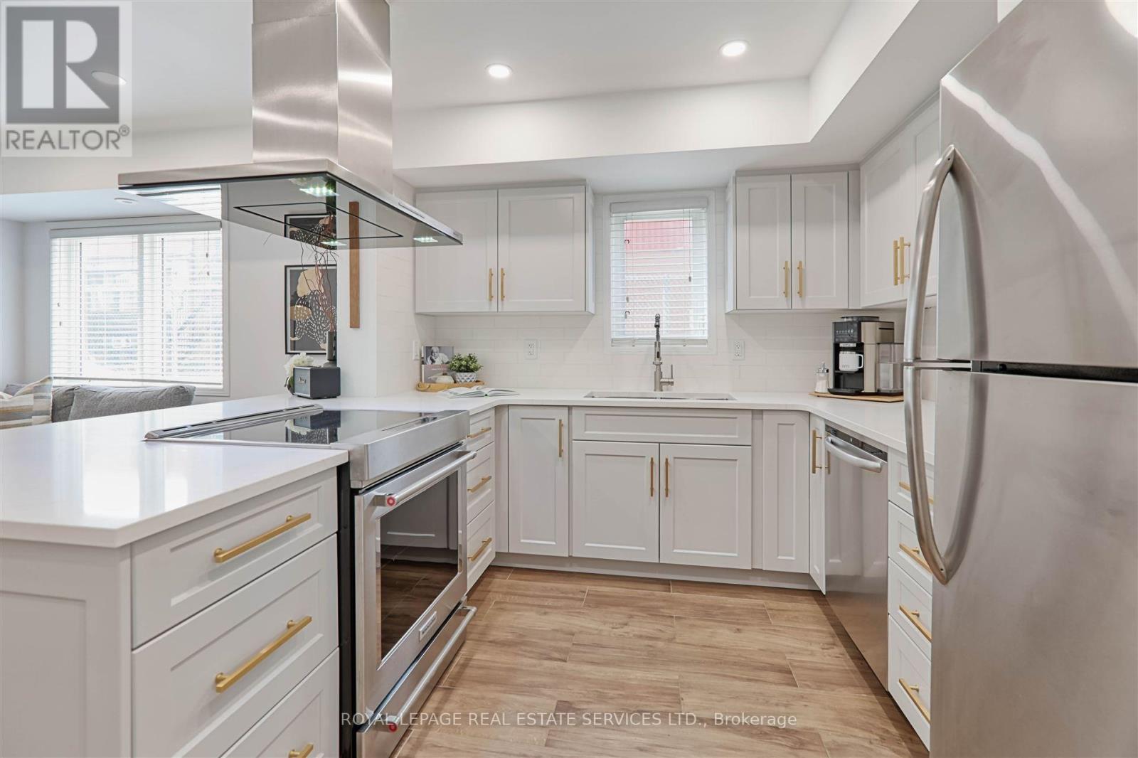 113 - 40 MERCHANT LANE - Photo 3 of 31, Toronto (Dufferin Grove), Ontario