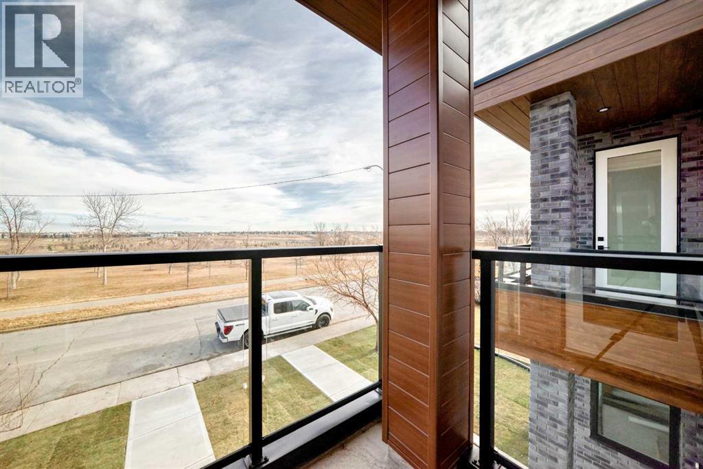 Single Family House for Sale in B Moncton Road NE Winston Heights/Mountview Calgary 