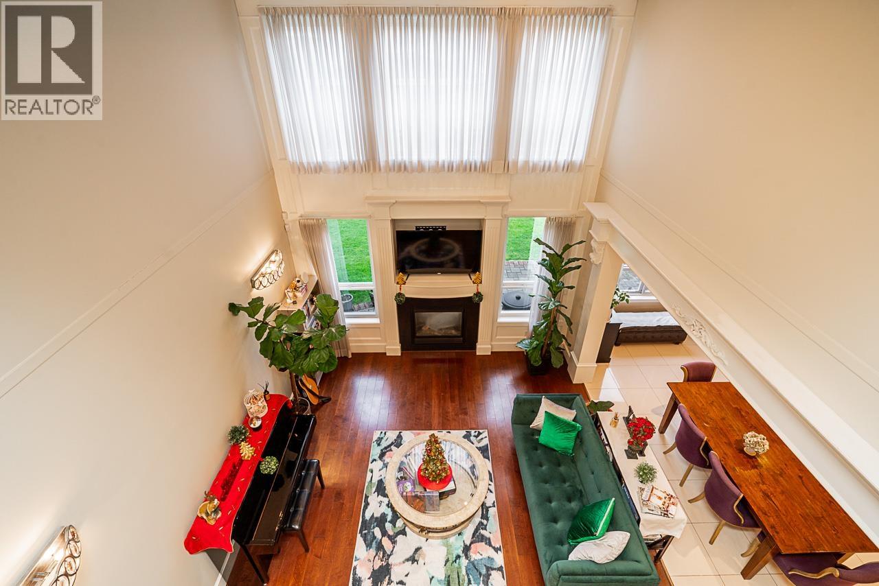 8800 MOORE Road, Richmond