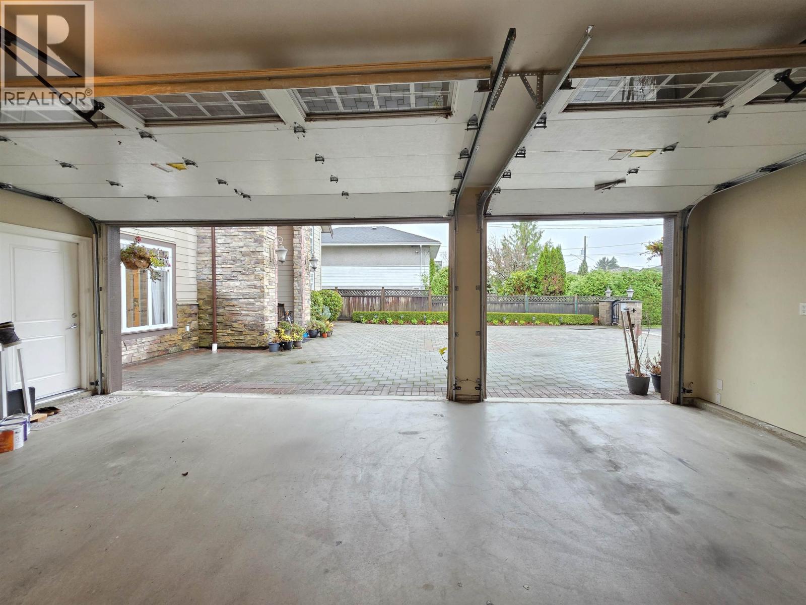 8800 MOORE Road, Richmond