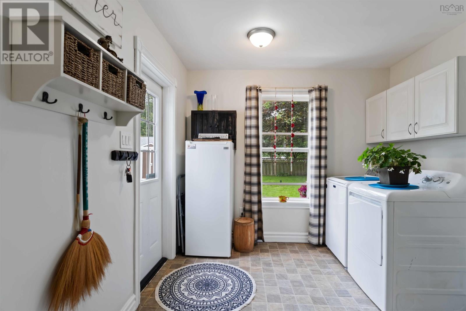 Property 20 of 48 of 14 Ryerson Court