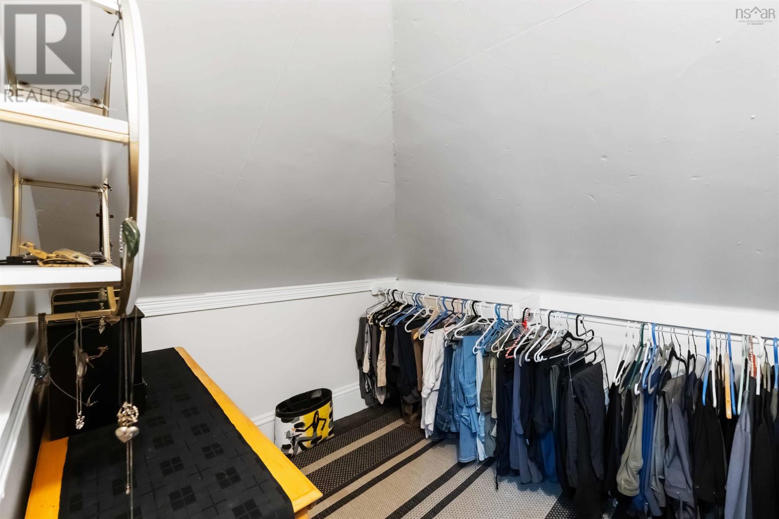 Property 32 of 48 of 14 Ryerson Court