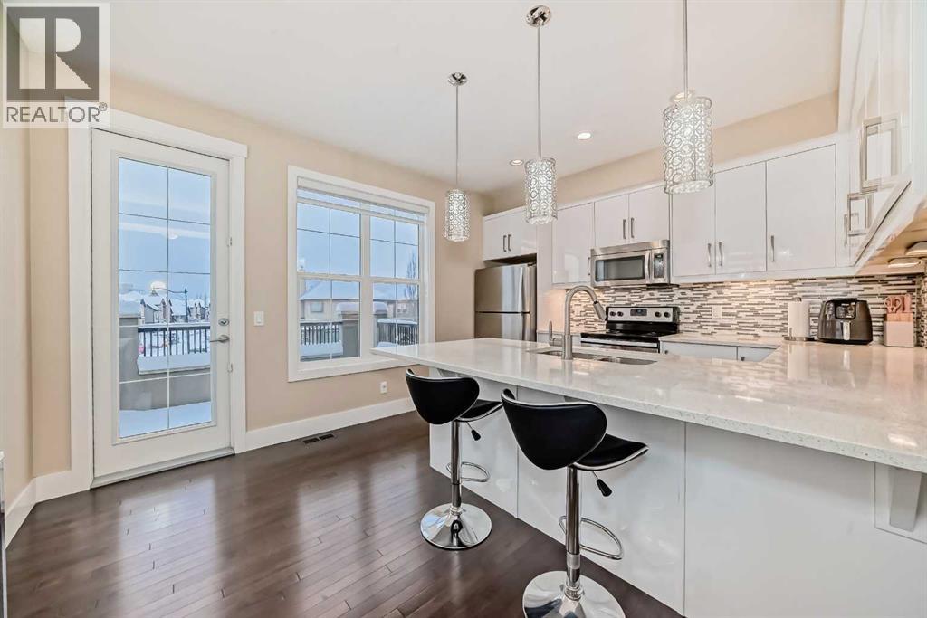 Single Family House for Sale in  Quarry Lane SE Douglasdale/Glen Calgary 