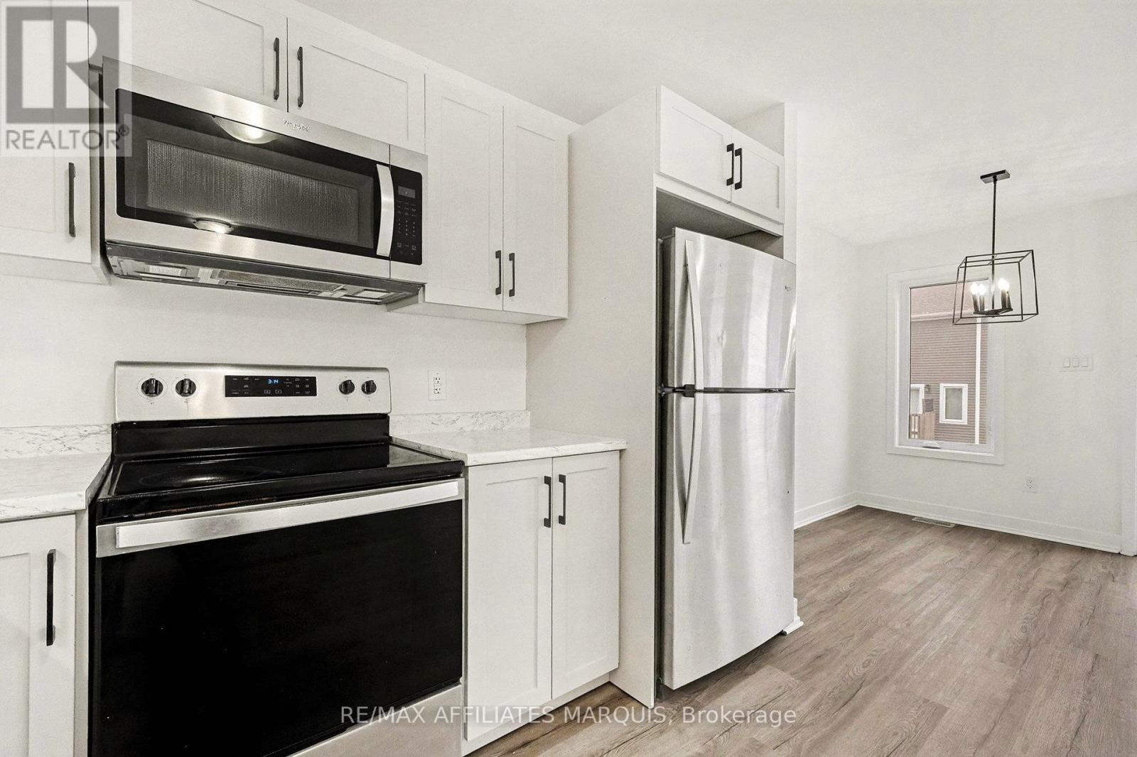 44 WHITCOMB CRESCENT - 13