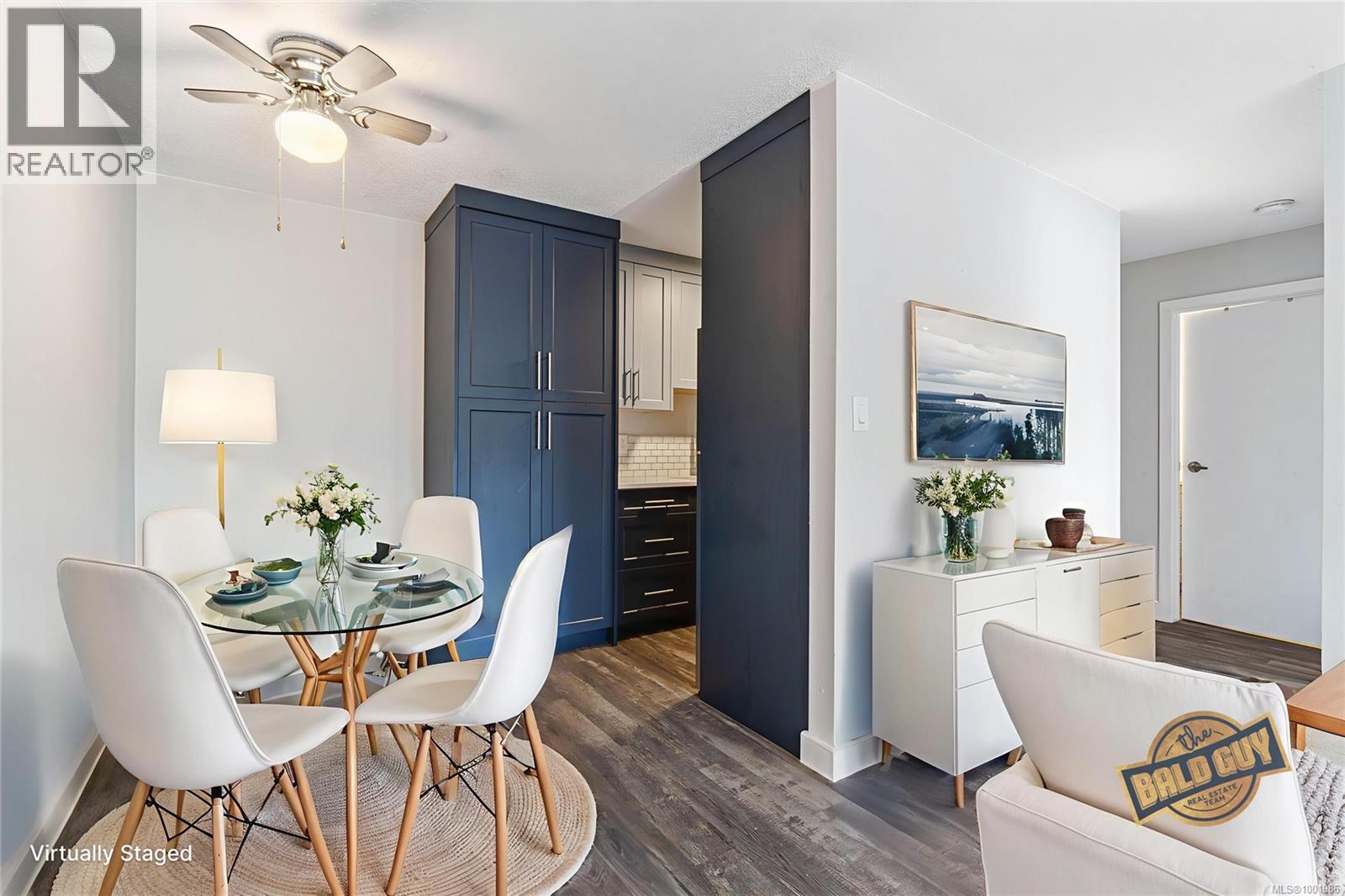 213 2815 Departure Bay Rd, Nanaimo