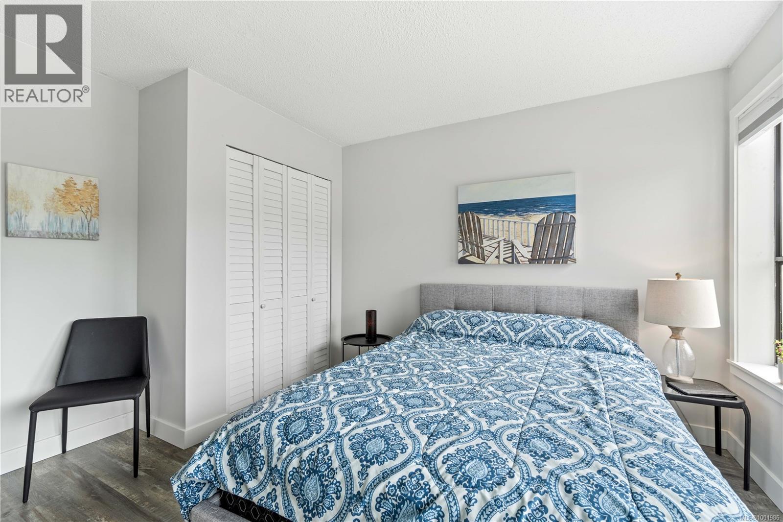 213 2815 Departure Bay Rd, Nanaimo