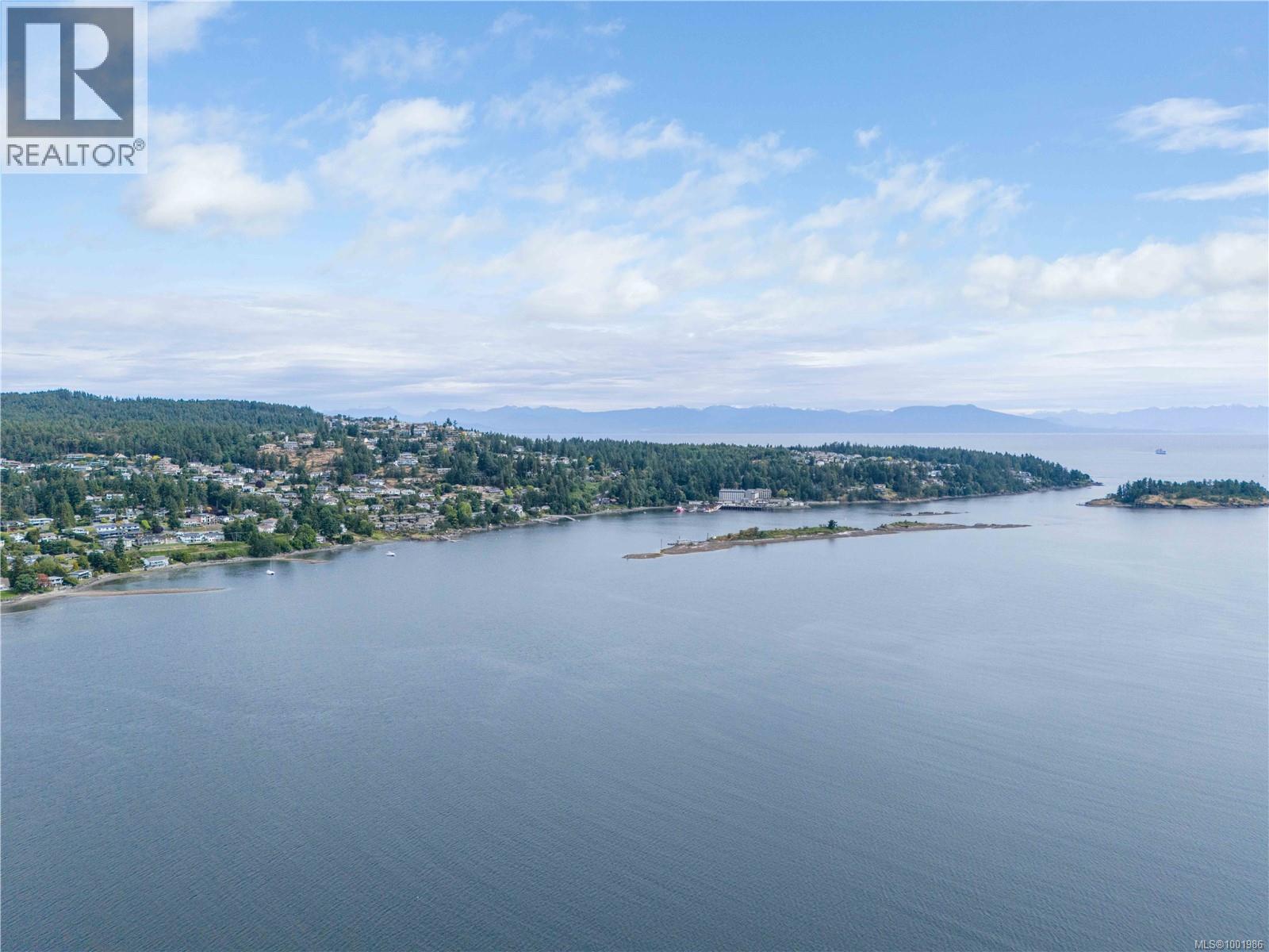 213 2815 Departure Bay Rd, Nanaimo