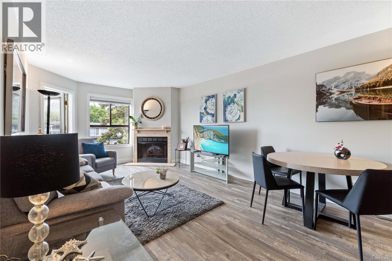 213 2815 Departure Bay Rd, Nanaimo