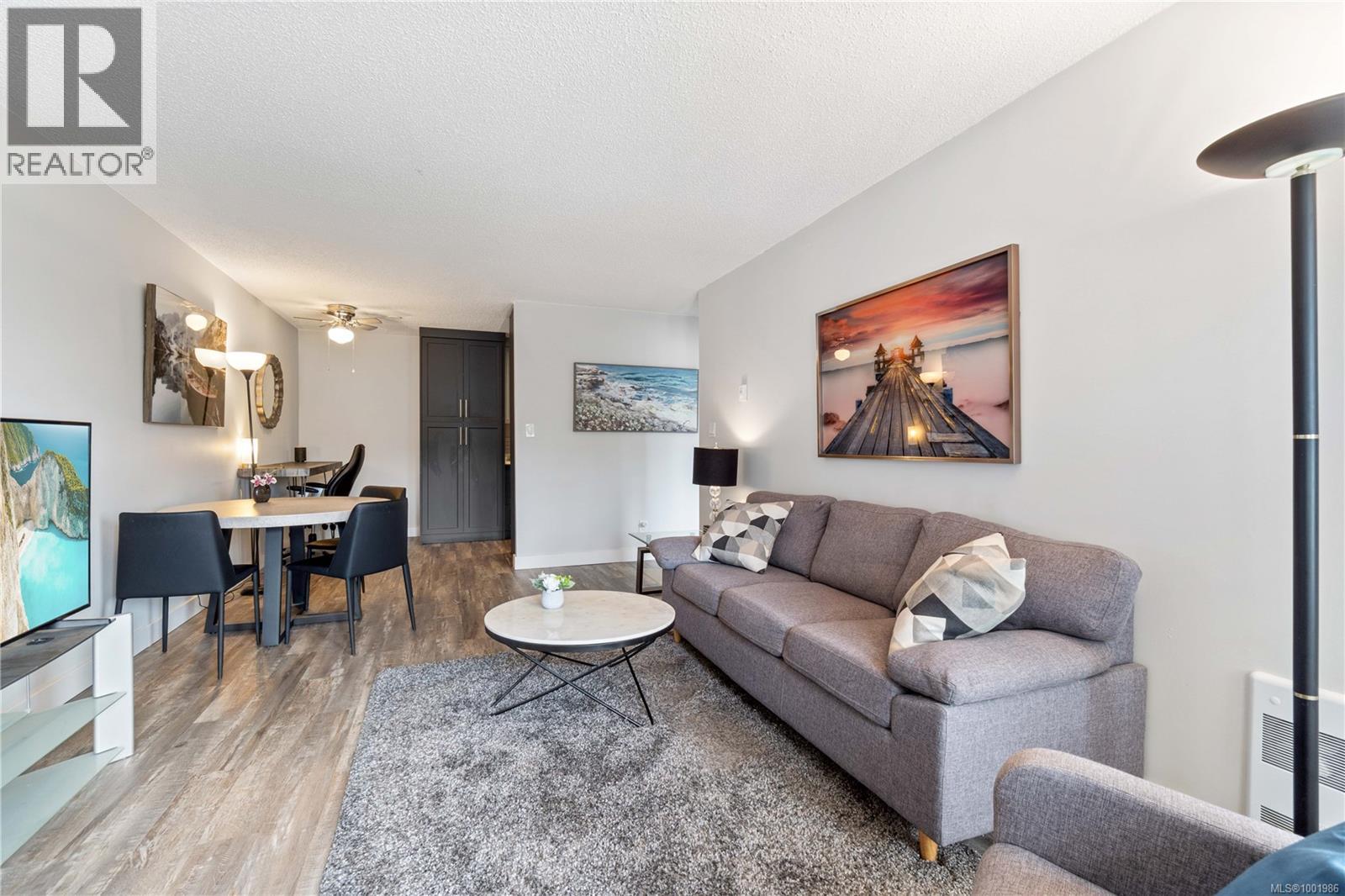 213 2815 Departure Bay Rd, Nanaimo