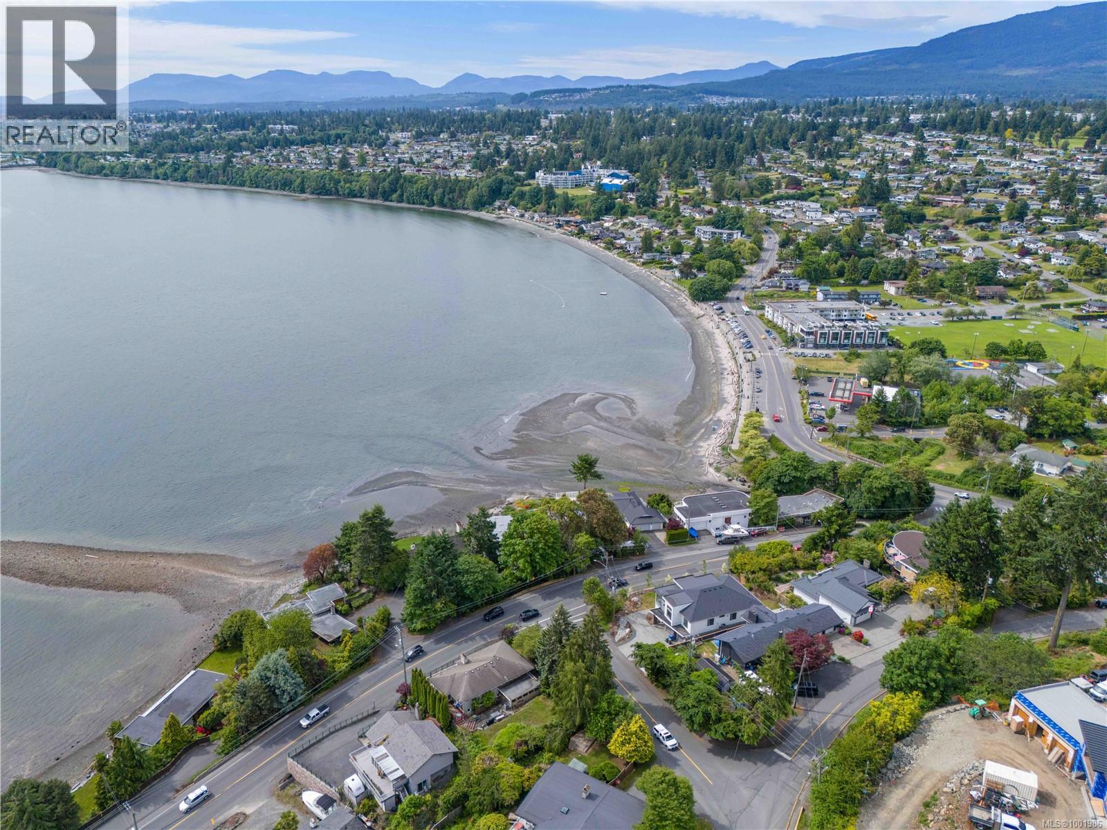 213 2815 Departure Bay Rd, Nanaimo