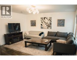 135 Waterloo Street, photo 2