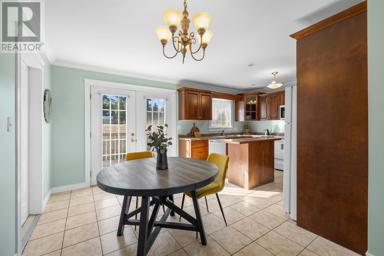 Single Family House for Sale in  Barbour Circle Sherwood 