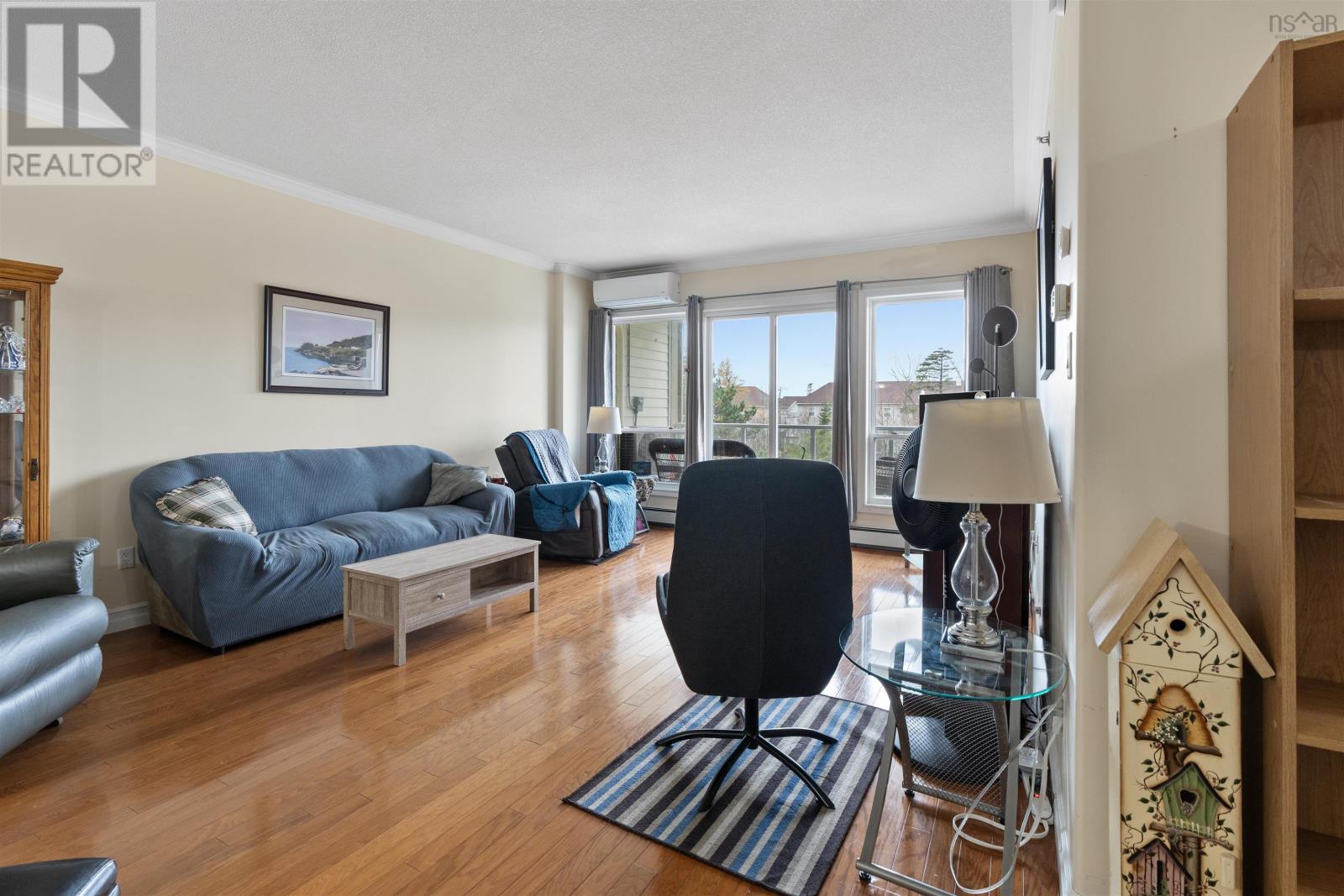 Property 27 of 41 of 211 52 Whitehall Crescent