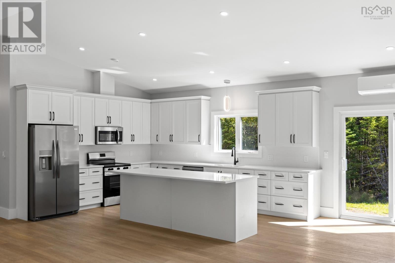 Property 20 of 46 of 114 Brookside Drive