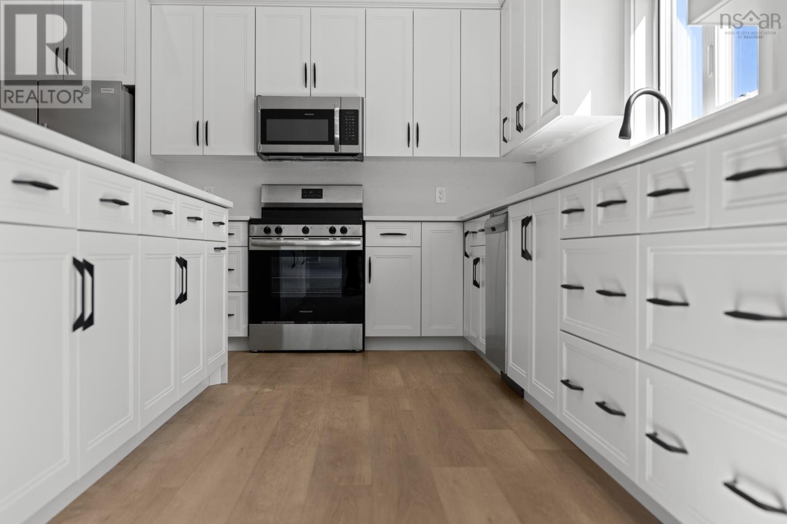 Property 21 of 46 of 114 Brookside Drive