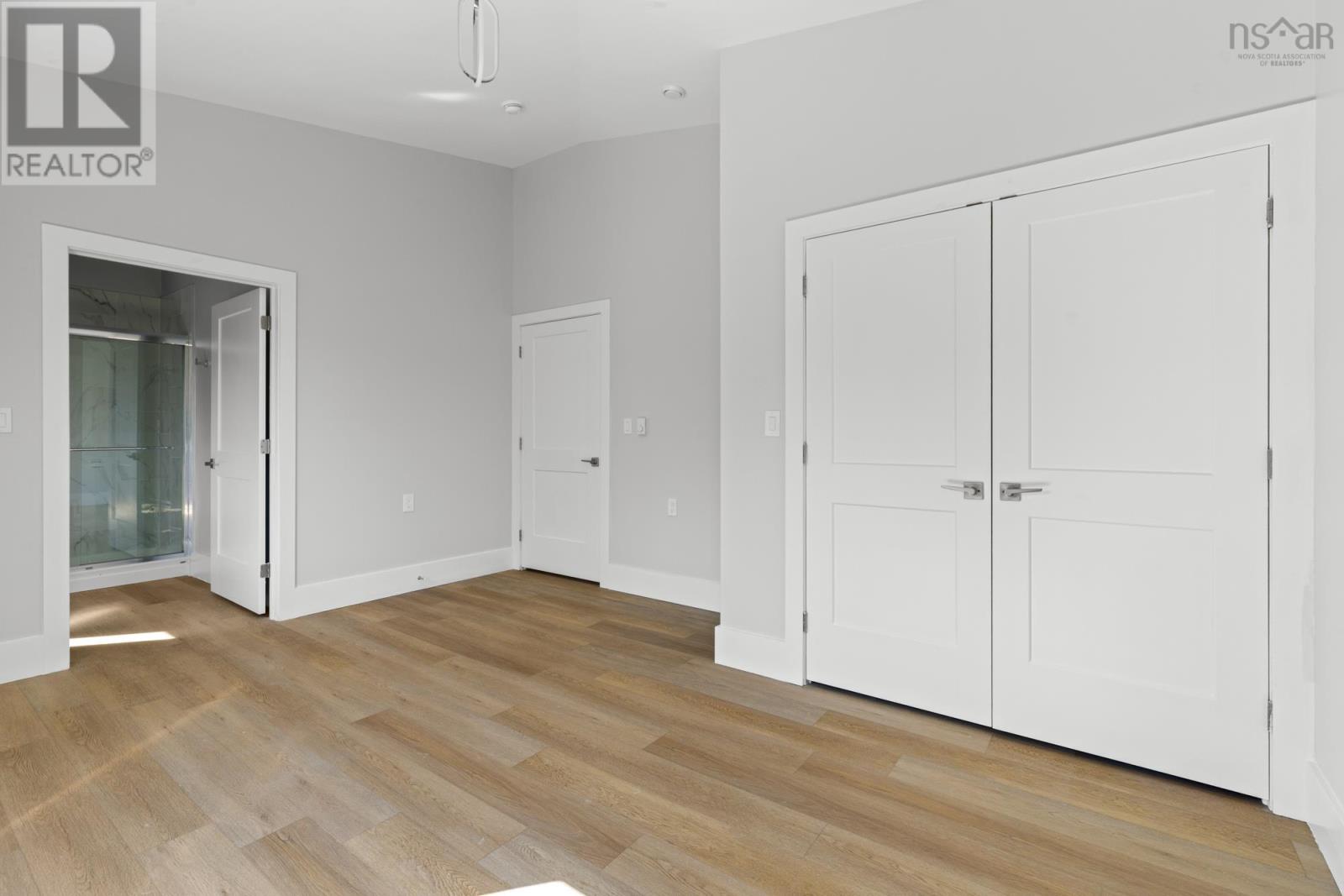 Property 35 of 46 of 114 Brookside Drive