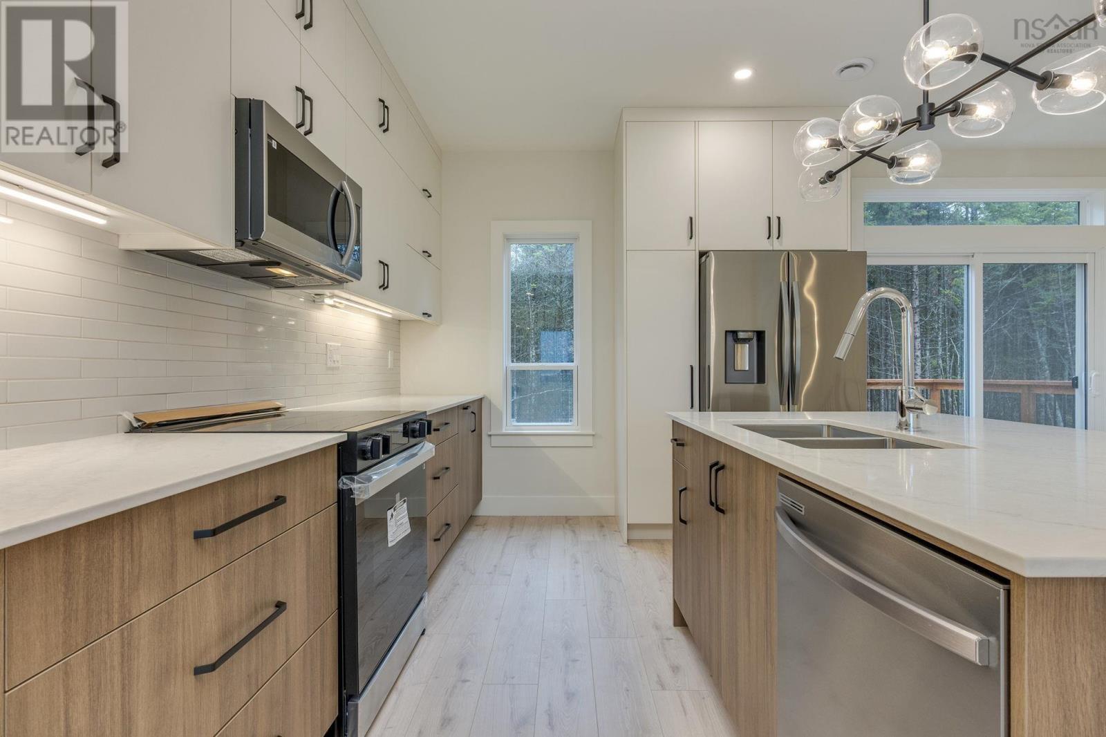 Property 9 of 34 of Lot 5014 310 Zaffre Drive