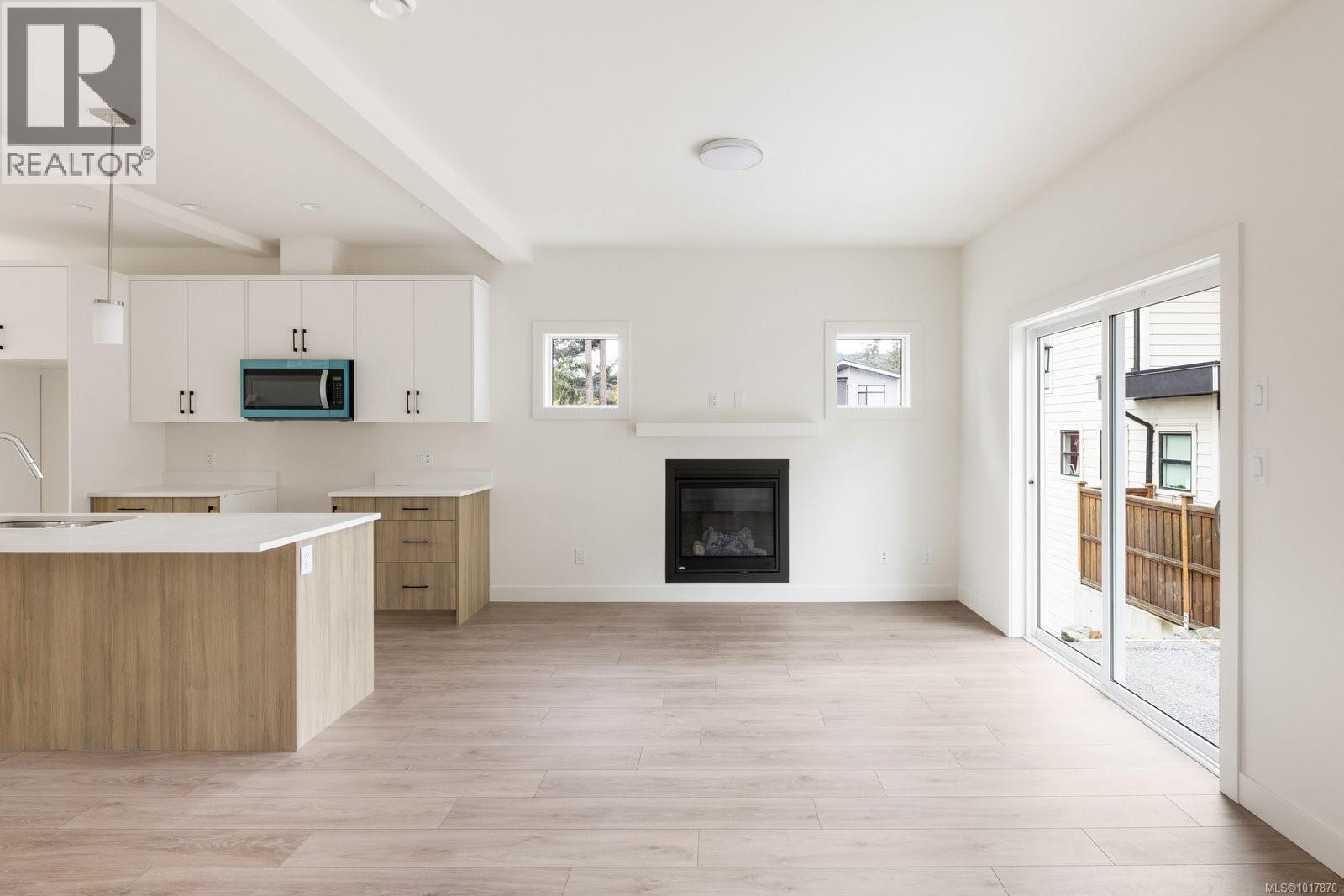 925 Rosefinch Pl, Langford