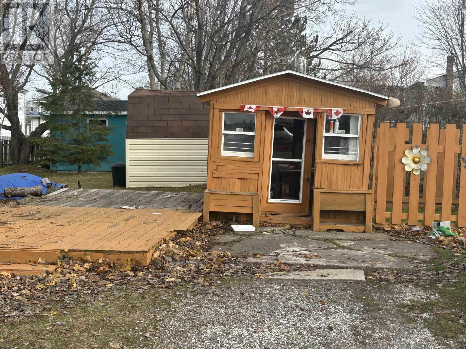 Property 24 of 24 of 307 Cabot Street