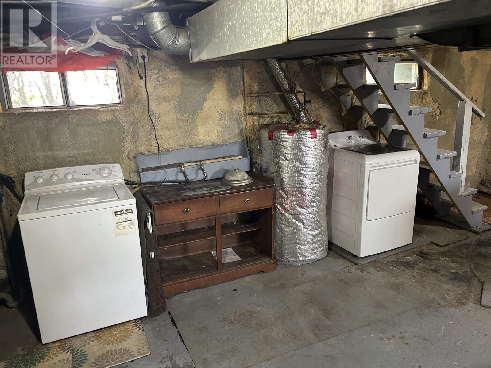 Property 21 of 24 of 307 Cabot Street