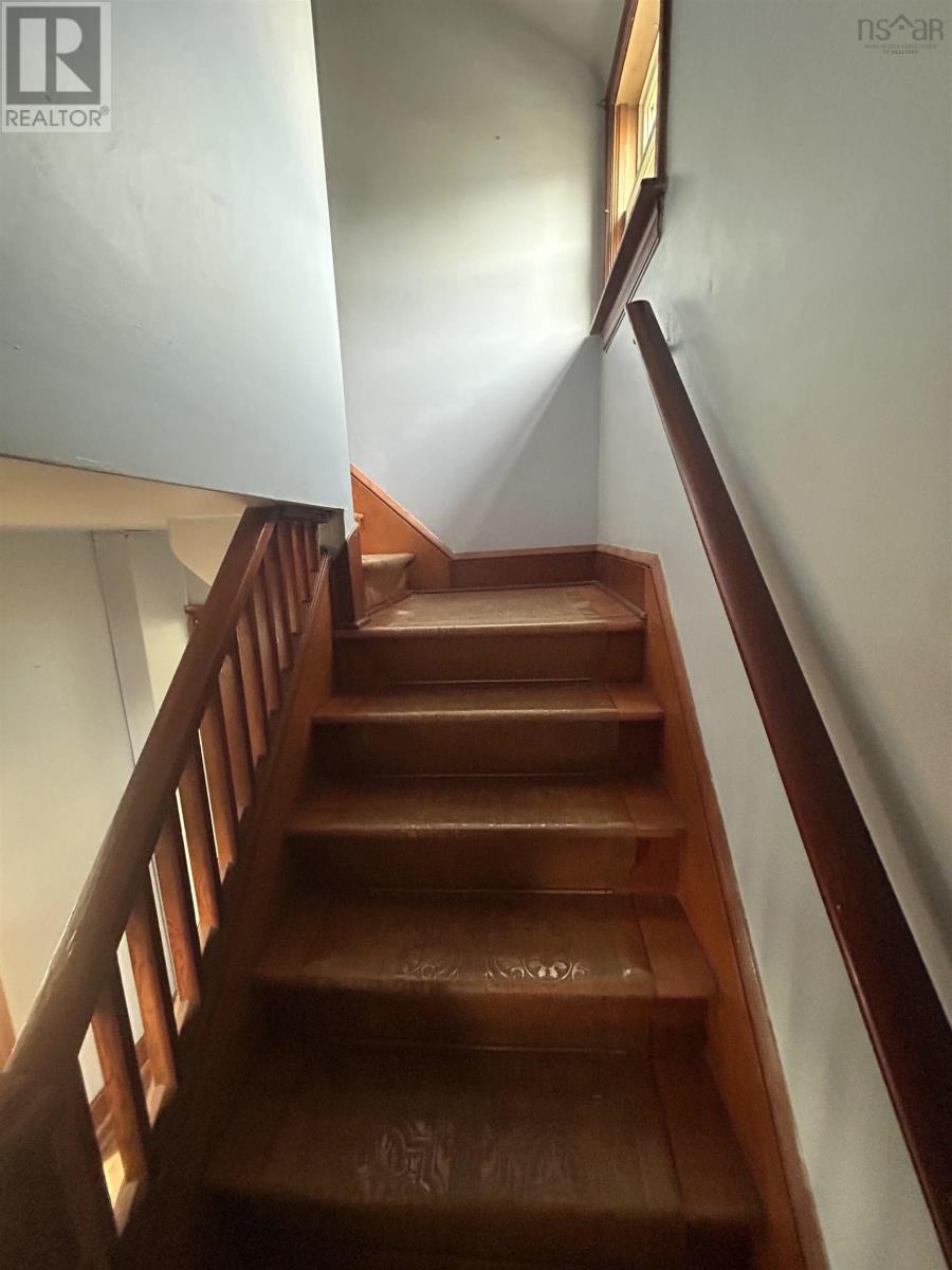 Property 8 of 24 of 307 Cabot Street