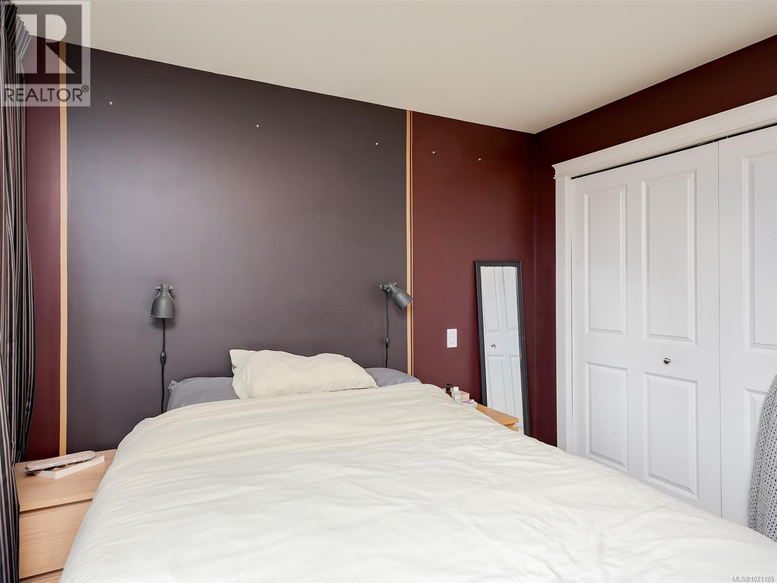  1405 Esquimalt Street, Esquimalt