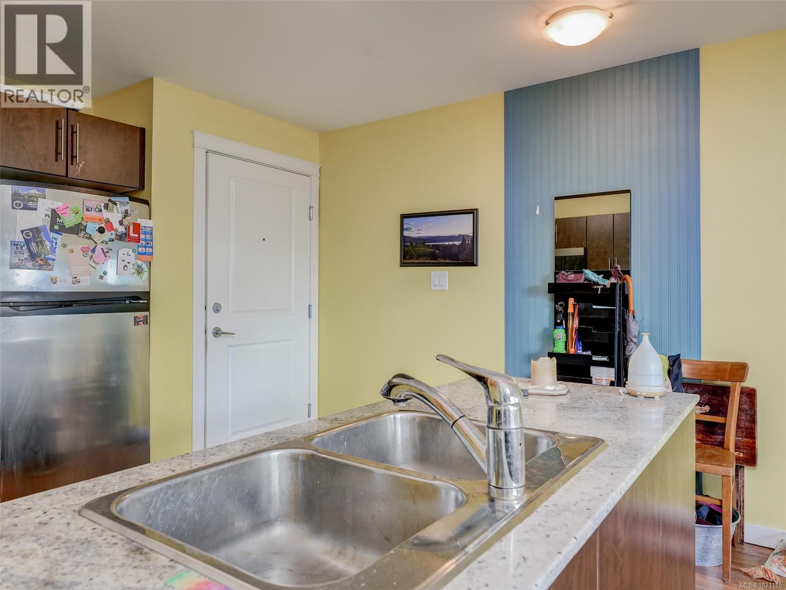  1405 Esquimalt Street, Esquimalt