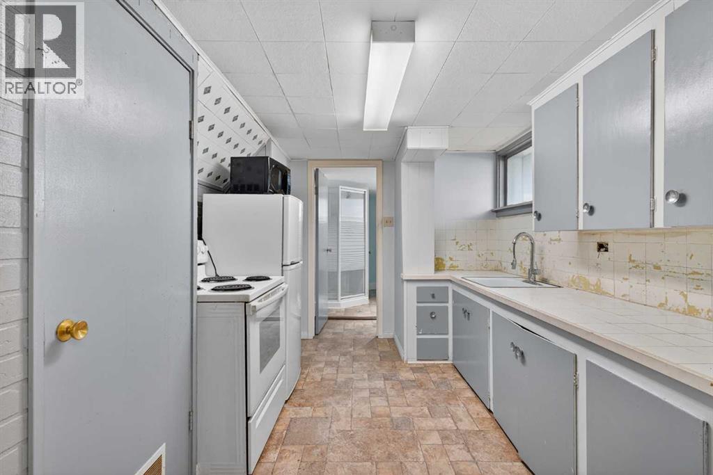 Single Family House Bungalow for Sale in  Centre Street NW Thorncliffe Calgary 