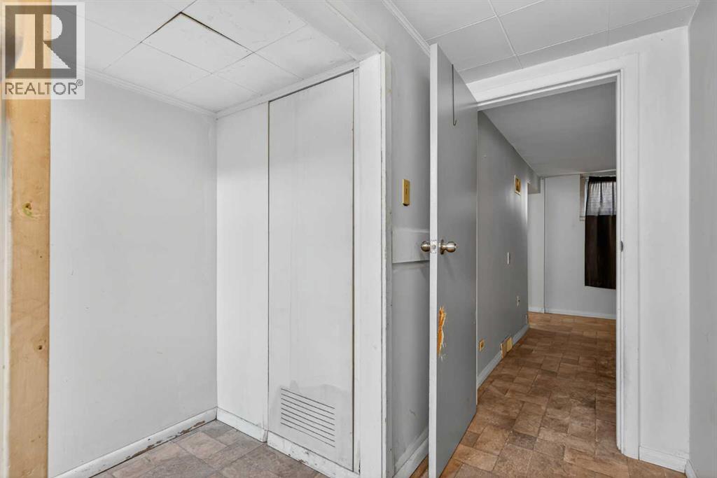 Single Family House Bungalow for Sale in  Centre Street NW Thorncliffe Calgary 